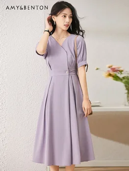 Женское фиолетовое платье средней длины Нежная талия Похудение Летний темперамент V-образный вырез Пышное платье с коротким рукавом выше колена