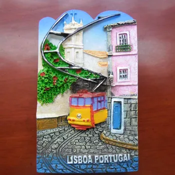 Лиссабон, Португалия едет в память о наклейках на канатную дорогу холодильника, прикрепленных к холодильнику